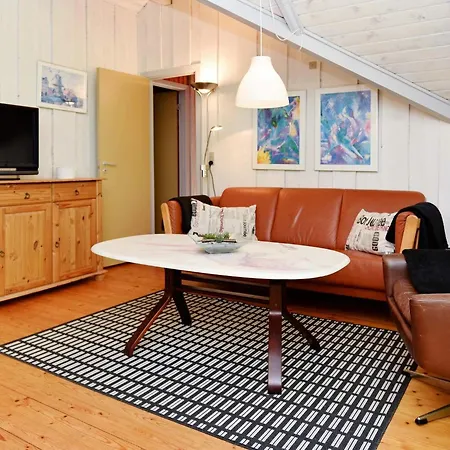 بيت للعطل 4 Person In Oksbol-by Traum